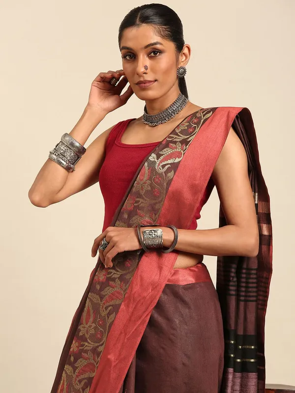 Brown_colour_Silk_Blend_Saree_for_Women