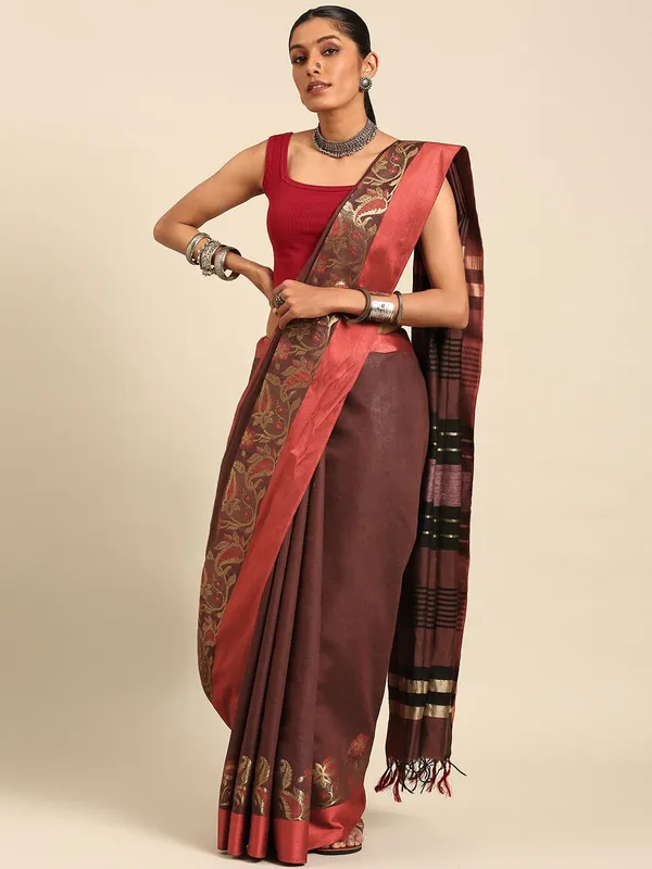 Brown_colour_Silk_Blend_Saree_for_Women