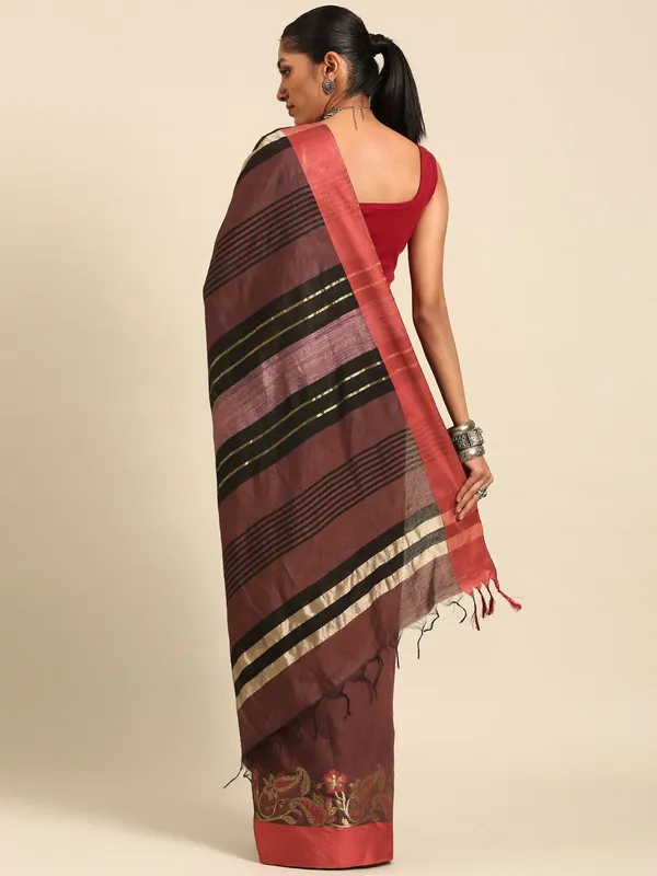 Brown_colour_Silk_Blend_Saree_for_Women