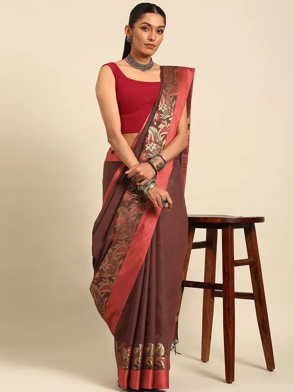 Brown_colour_Silk_Blend_Saree_for_Women