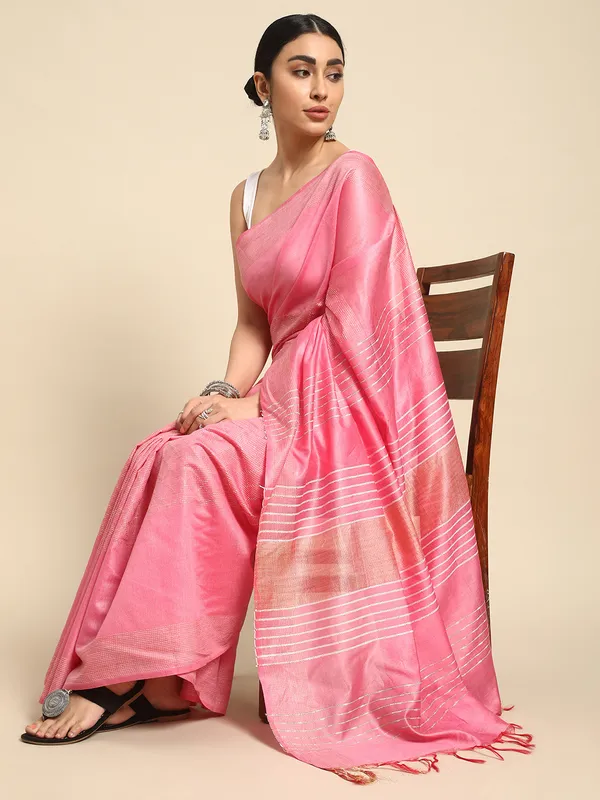 Pink_colour_Silk_Blend_Saree_for_Women