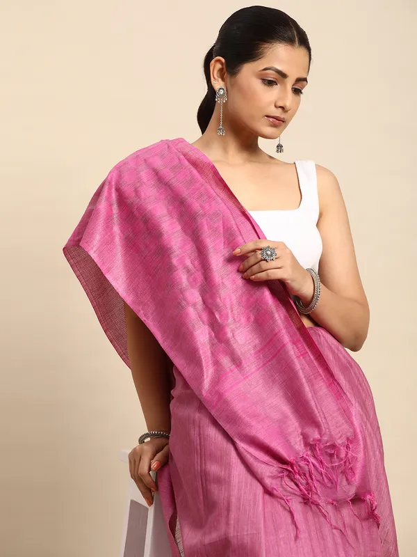 Pink_colour_Silk_Blend_Saree_for_Women