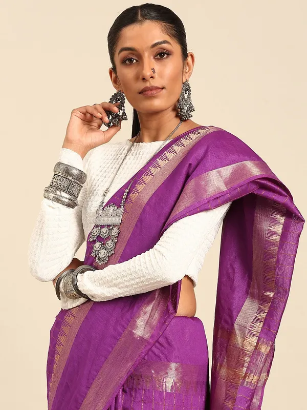 Purple_colour_Silk_Blend_Saree_for_Women