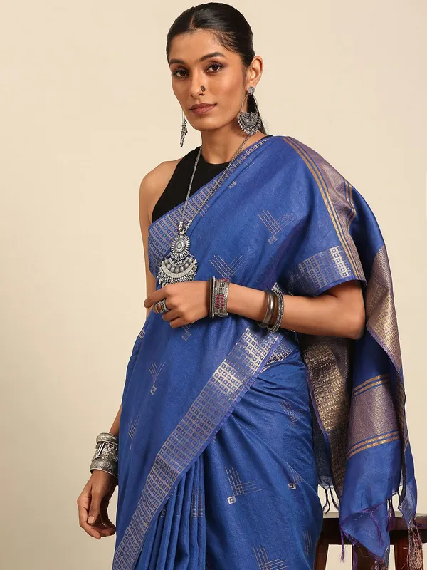 Blue_colour_Silk_Blend_Saree_for_Women