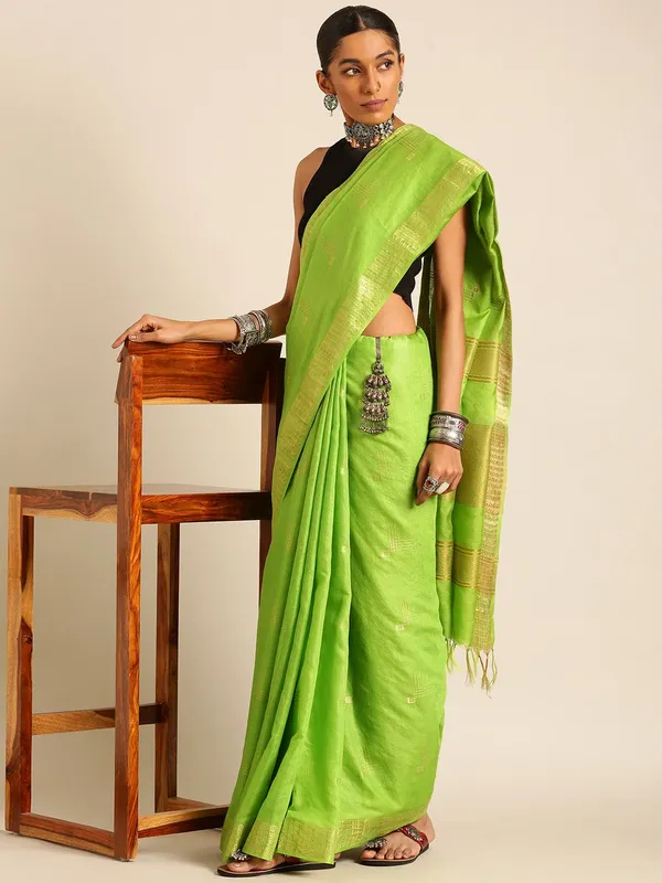 Green_colour_Silk_Blend_Saree_for_Women