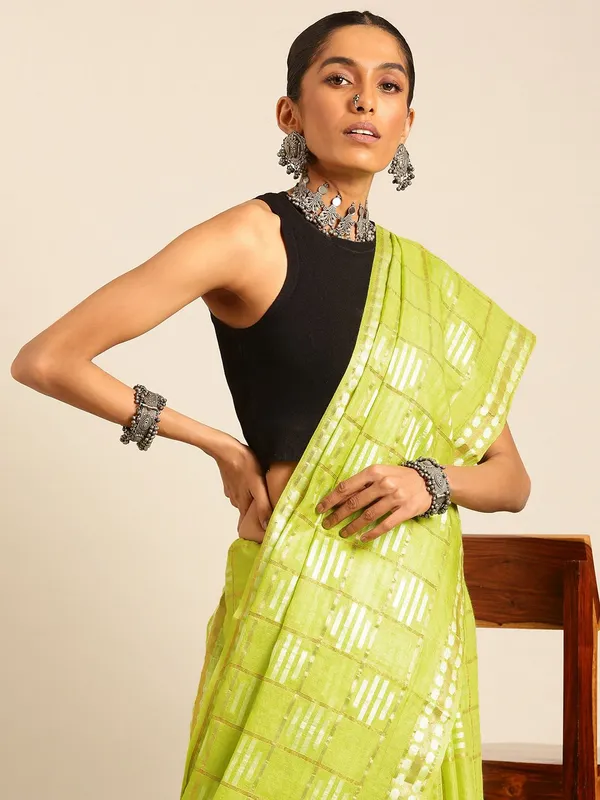 Green_colour_Silk_Blend_Saree_for_Women