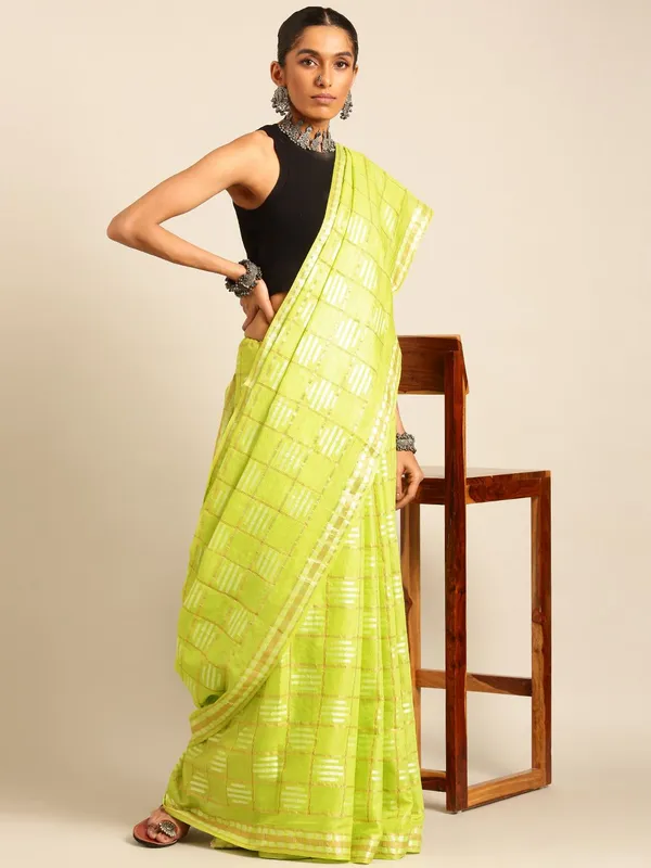 Green_colour_Silk_Blend_Saree_for_Women
