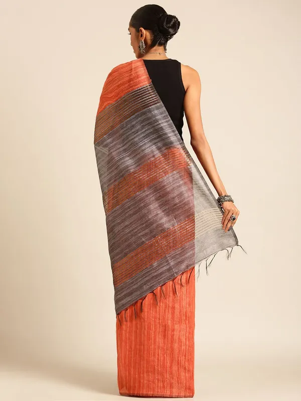Peach_colour_Silk_Blend_Saree_for_Women