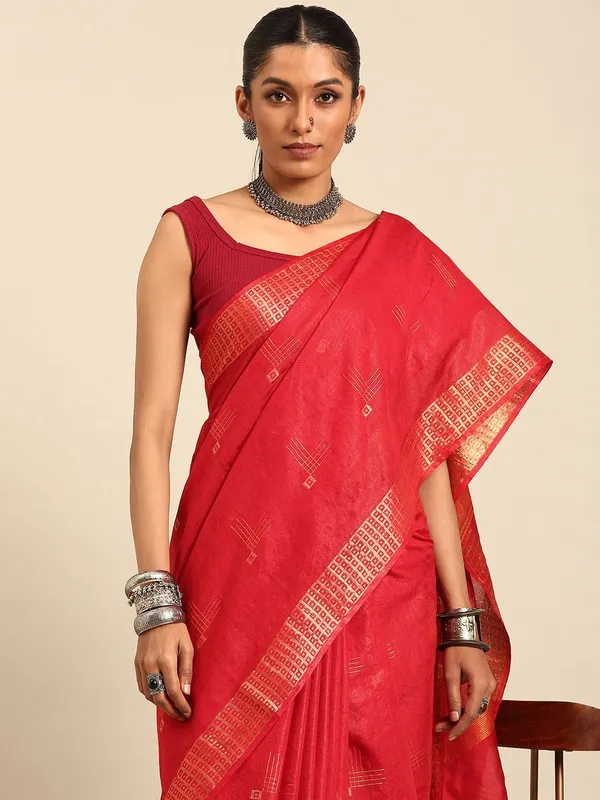 Red_colour_Silk_Blend_Saree_for_Women