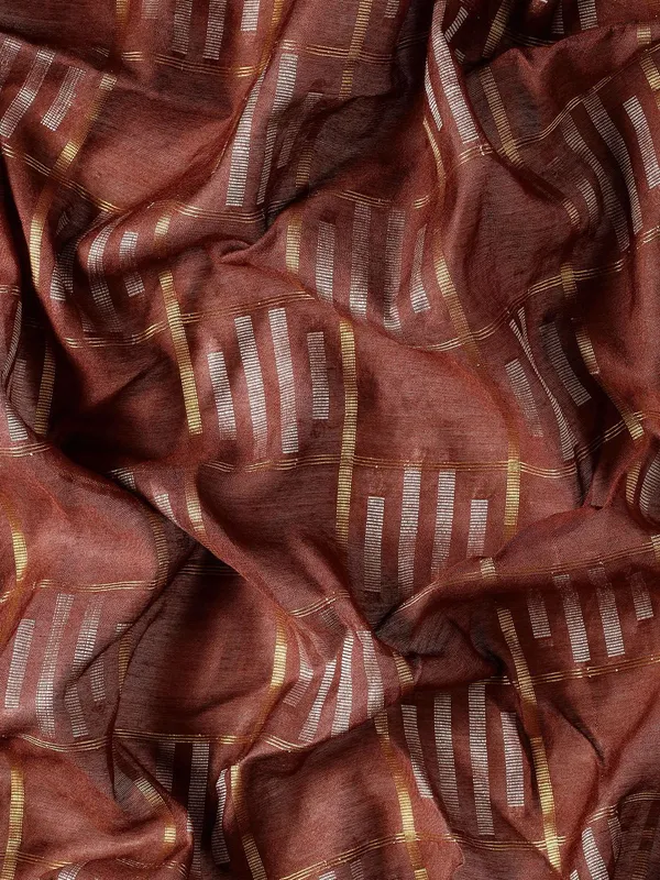 Brown_colour_Silk_Blend_Saree_for_Women