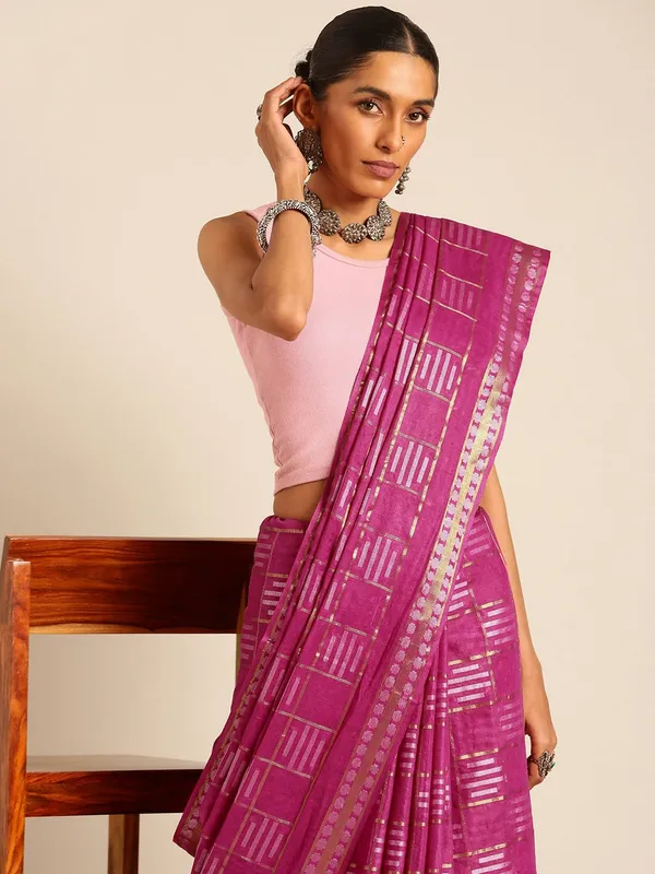 Pink_colour_Silk_Blend_Saree_for_Women