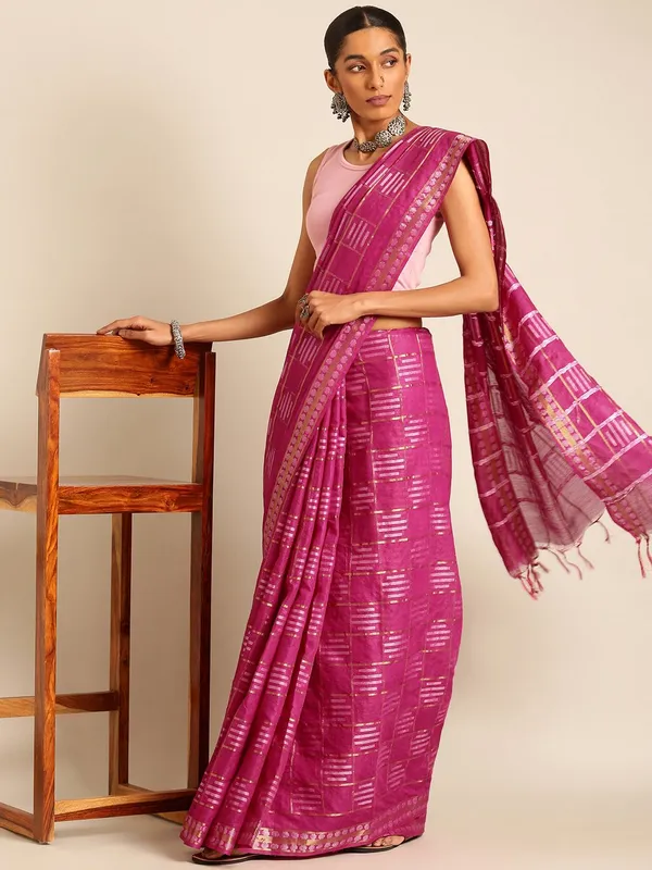 Pink_colour_Silk_Blend_Saree_for_Women