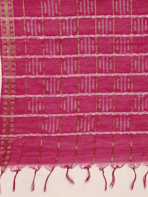 Pink_colour_Silk_Blend_Saree_for_Women