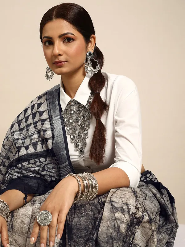 Black_colour_Pure_Cotton_Saree_for_Women