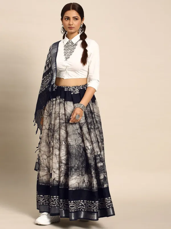 Black_colour_Pure_Cotton_Saree_for_Women