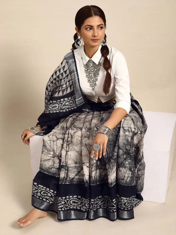 Black_colour_Pure_Cotton_Saree_for_Women