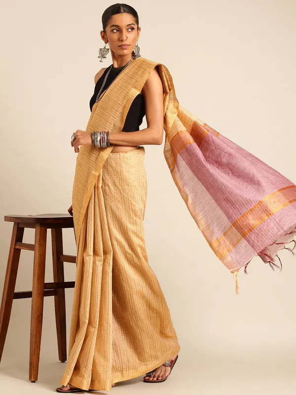 Beige_colour_Silk_Blend_Saree_for_Women