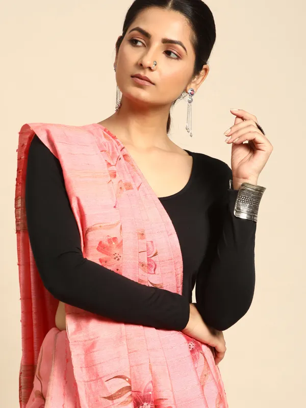 Pink_colour_Silk_Blend_Saree_for_Women