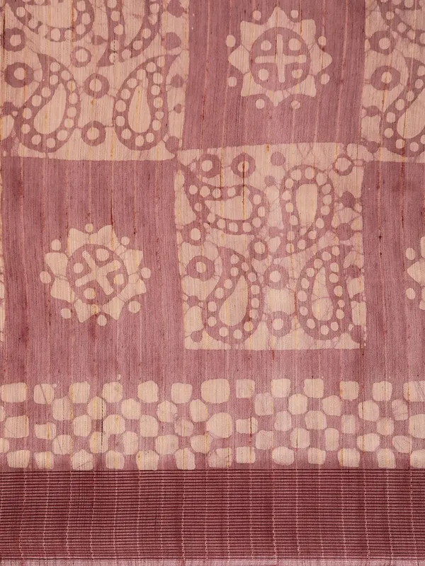 Maroon_colour_Silk_Blend_Saree_for_Women