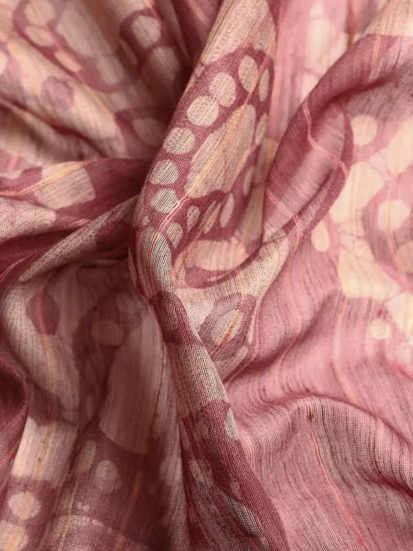 Maroon_colour_Silk_Blend_Saree_for_Women