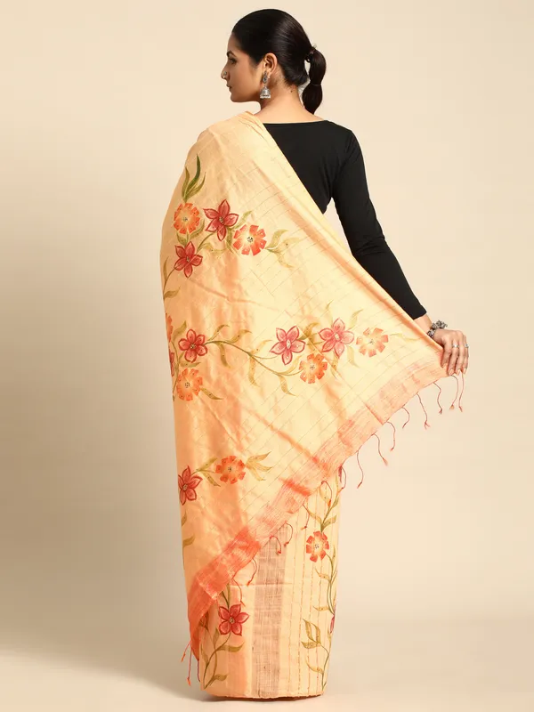 Orange_colour_Silk_Blend_Saree_for_Women