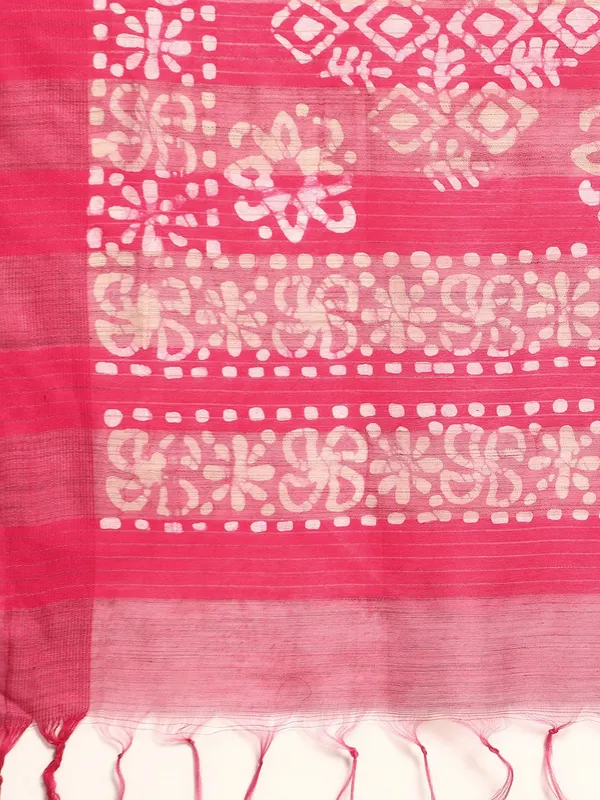 Pink_colour_Silk_Blend_Saree_for_Women