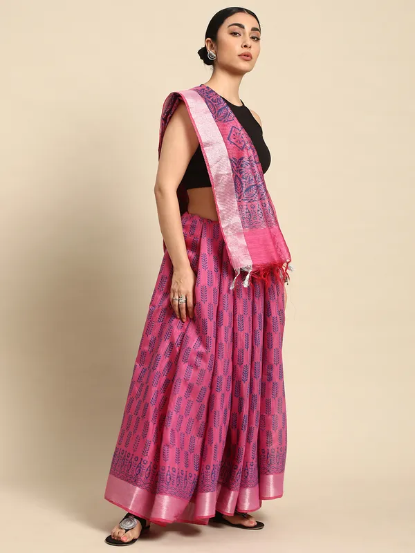 Pink_colour_Silk_Blend_Saree_for_Women