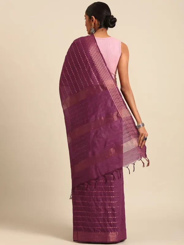 Purple_colour_Silk_Blend_Saree_for_Women