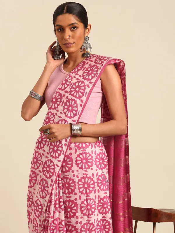 Pink_colour_Silk_Blend_Saree_for_Women