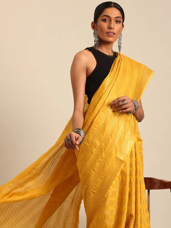 Yellow_colour_Silk_Blend_Saree_for_Women
