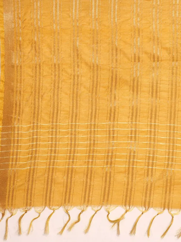 Yellow_colour_Silk_Blend_Saree_for_Women