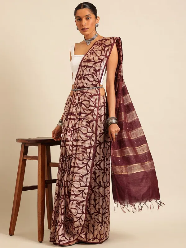 Brown_colour_Viscose_Rayon_Saree_for_Women