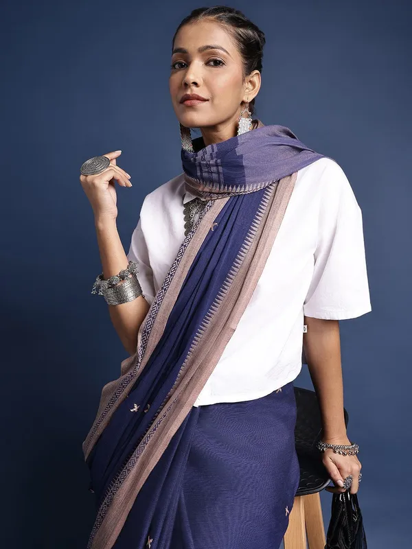 Blue_colour_Pure_Cotton_Saree_for_Women