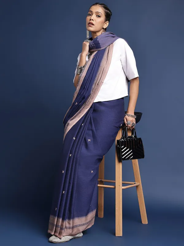 Blue_colour_Pure_Cotton_Saree_for_Women