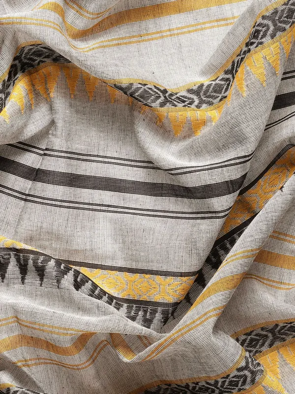 Grey_colour_Pure_Cotton_Saree_for_Women