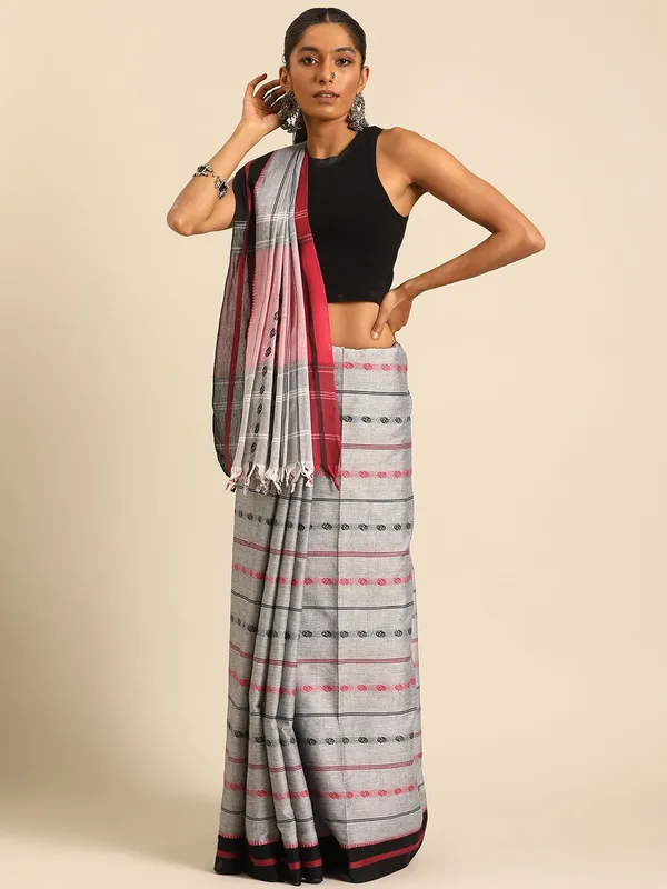 Grey_colour_Pure_Cotton_Saree_for_Women