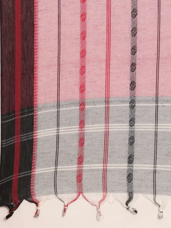 Grey_colour_Pure_Cotton_Saree_for_Women