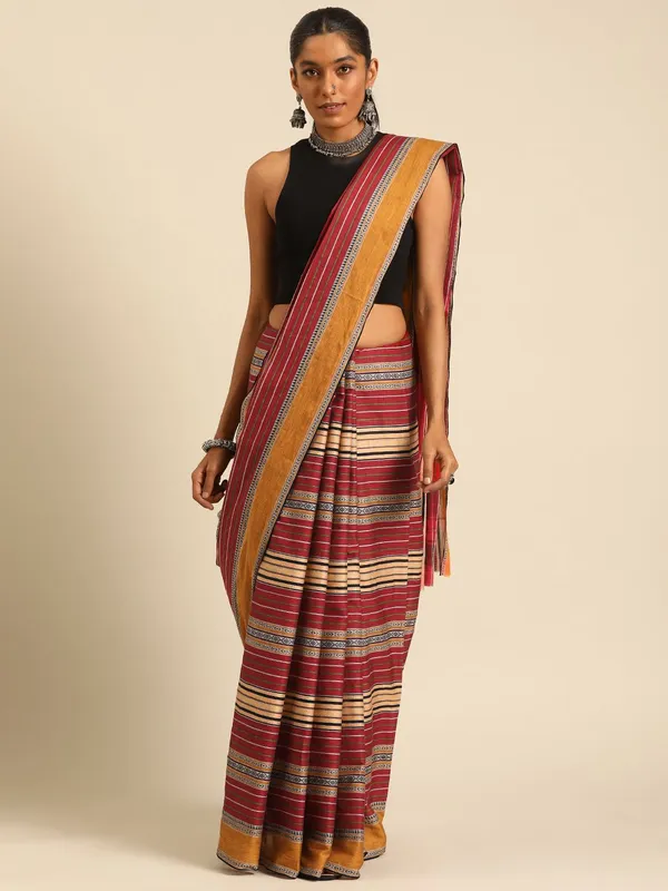 Maroon_colour_Pure_Cotton_Saree_for_Women