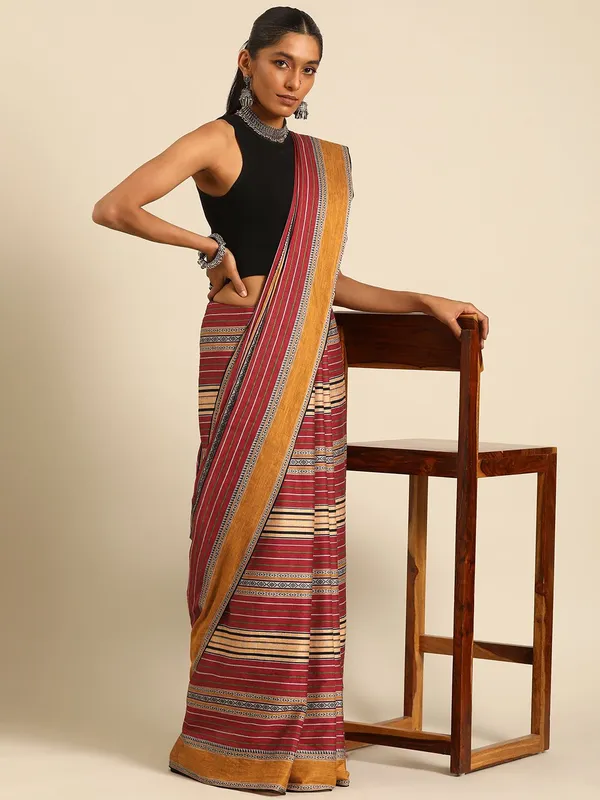 Maroon_colour_Pure_Cotton_Saree_for_Women