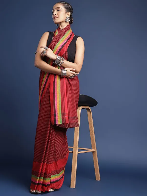 Maroon_colour_Pure_Cotton_Saree_for_Women