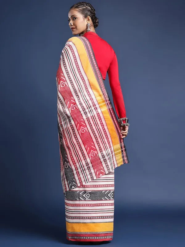 White_colour_Pure_Cotton_Saree_for_Women