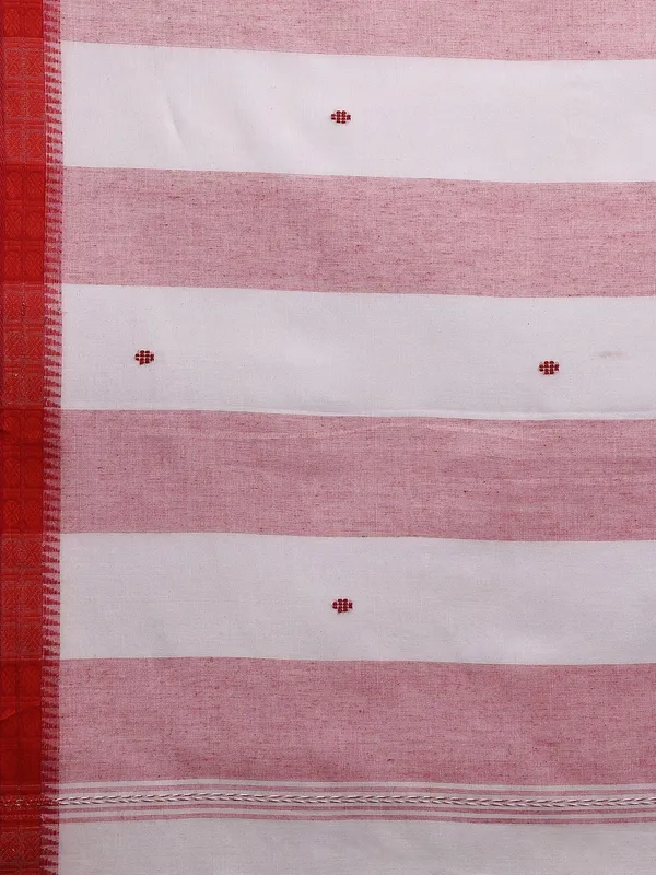 White_colour_Pure_Cotton_Saree_for_Women