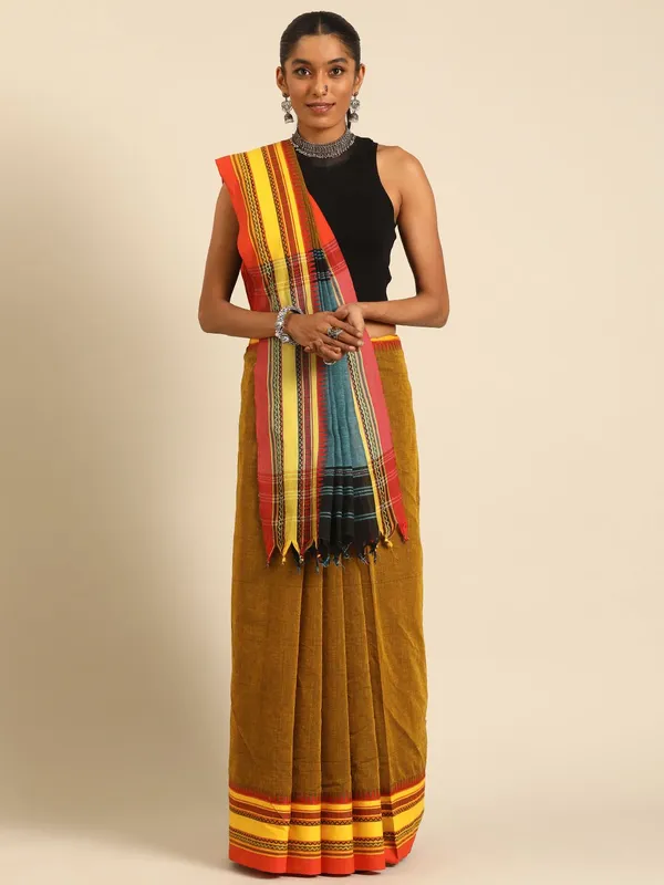 Yellow_colour_Pure_Cotton_Saree_for_Women