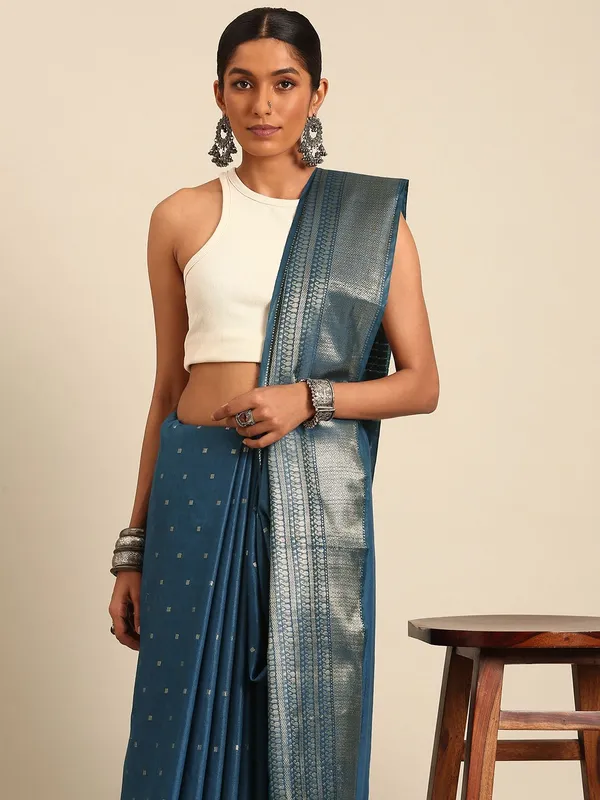 Navy_Blue_colour_Silk_Blend_Saree_for_Women