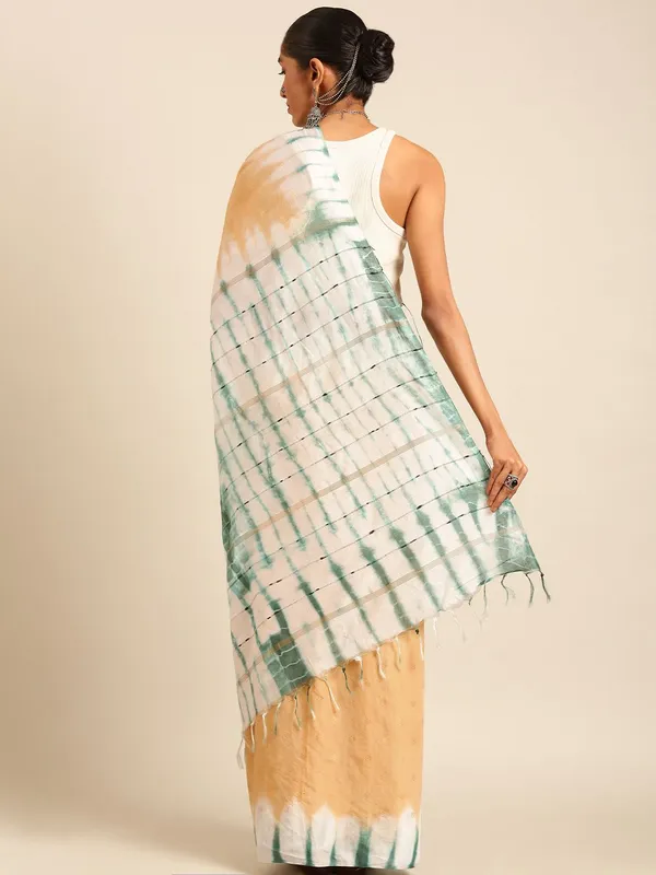 Cream_colour_Silk_Blend_Saree_for_Women