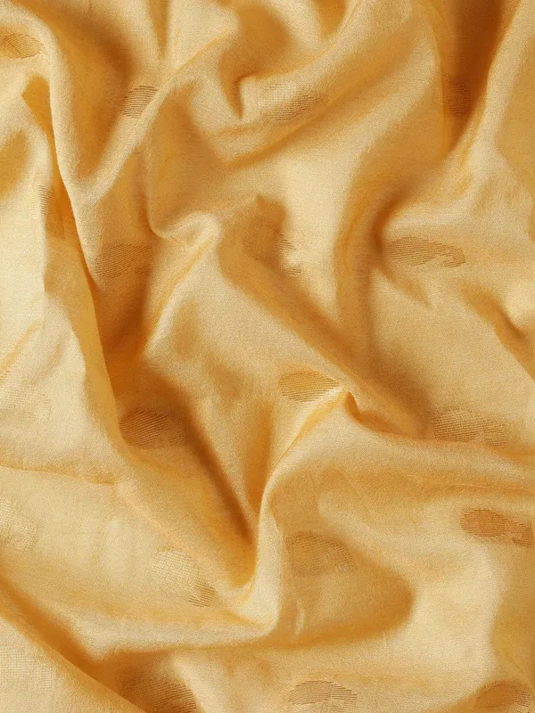 Cream_colour_Silk_Blend_Saree_for_Women
