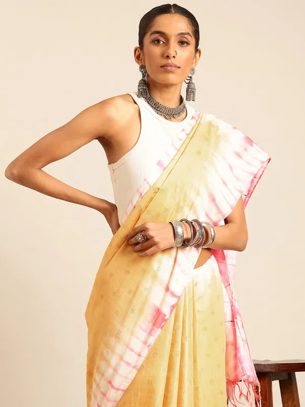 Cream_colour_Silk_Blend_Saree_for_Women