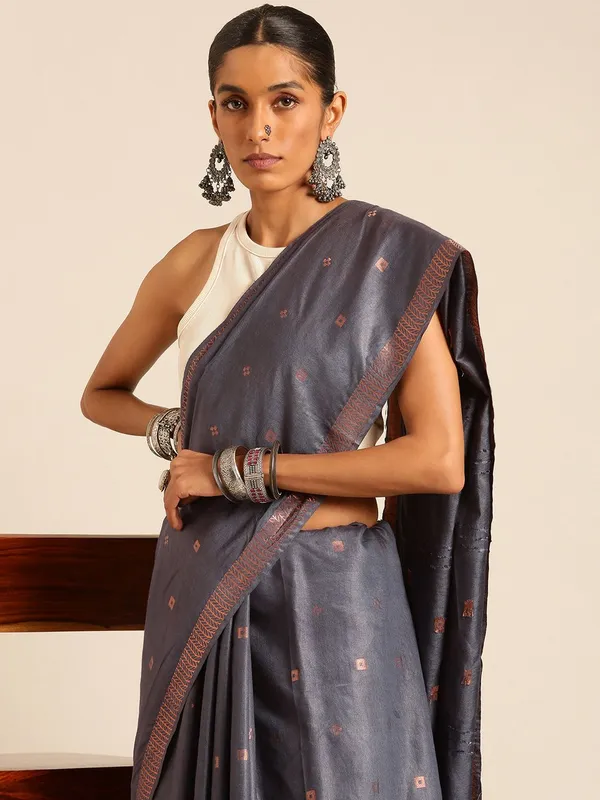 Grey_colour_Silk_Blend_Saree_for_Women