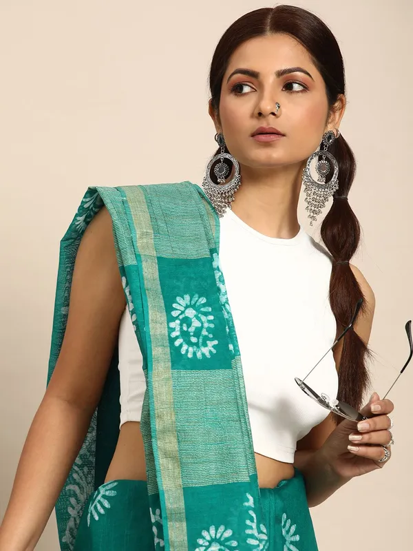 Sea_Green_colour_Silk_Blend_Saree_for_Women
