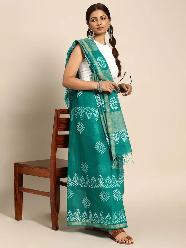 Sea_Green_colour_Silk_Blend_Saree_for_Women